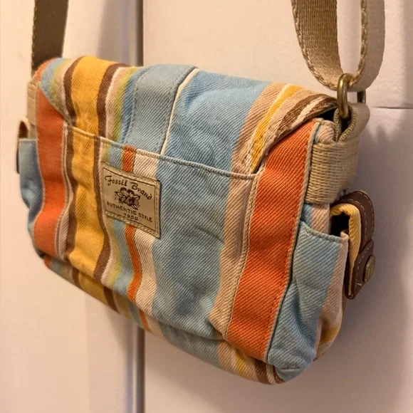 Vintage “Fossil” Striped Multicolor Crossbody Canvas Bag - Picture 10 of 16